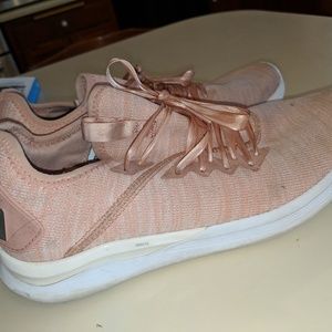 Womens PUMA SHOES